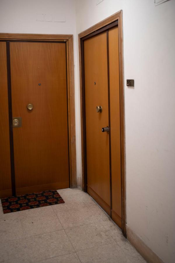 Centro Storico-5min Vaticano Domus Apartment